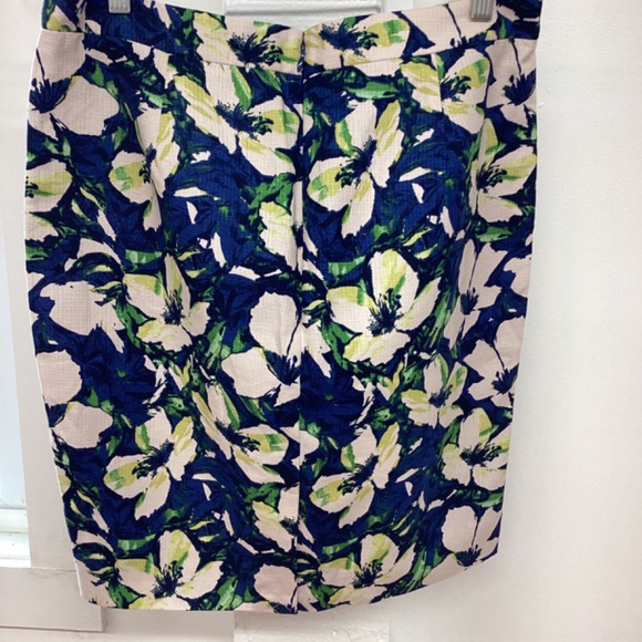 J Crew Pencil Skirt New. Size 10 - Picture 4 of 4